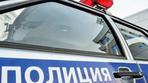 В Каменском районе полицейские задержали подозреваемого в умышленном повреждении чужого имущества